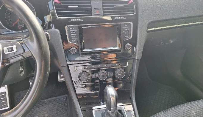 Volkswagen Golf  - 2012