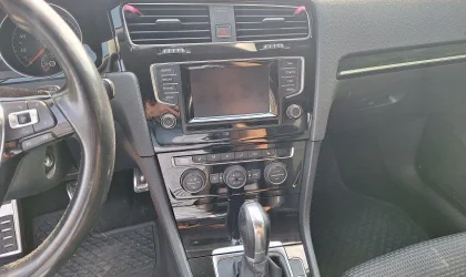 Volkswagen Golf  - 2012