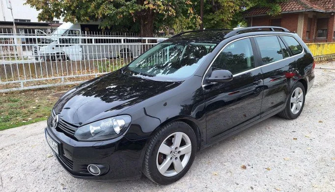 Volkswagen Golf  - 2011