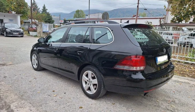 Volkswagen Golf  - 2011