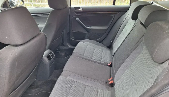 Volkswagen Golf  - 2011