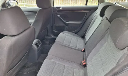 Volkswagen Golf  - 2011