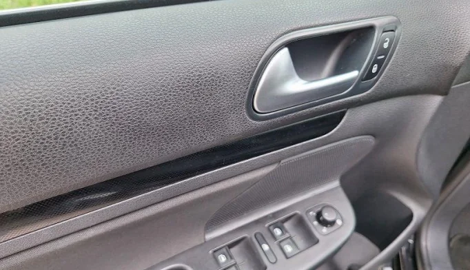 Volkswagen Golf  - 2011