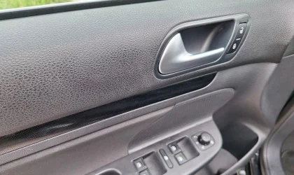 Volkswagen Golf  - 2011