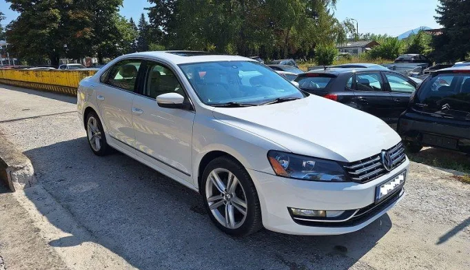 Volkswagen Passat  - 2014