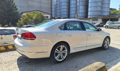 Volkswagen Passat  - 2014