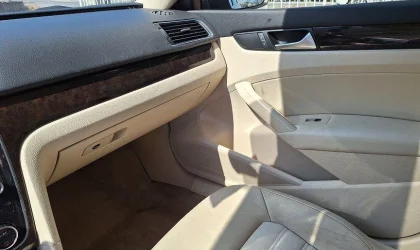Volkswagen Passat  - 2014
