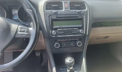Volkswagen Golf  - 2010