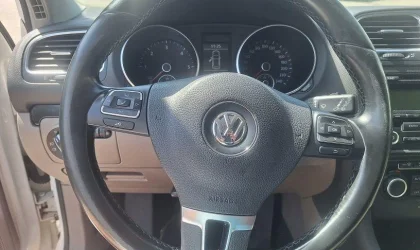 Volkswagen Golf  - 2010