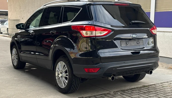 Ford Kuga  - 2013