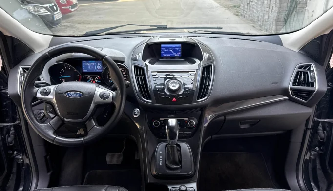 Ford Kuga  - 2013