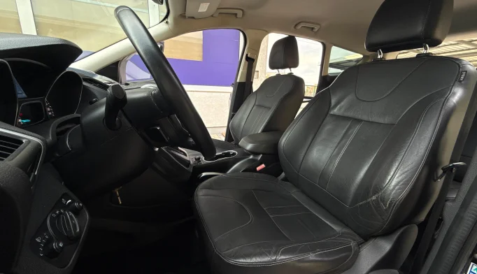 Ford Kuga  - 2013