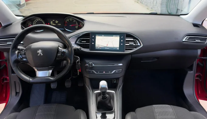 Peugeot 308  - 2018