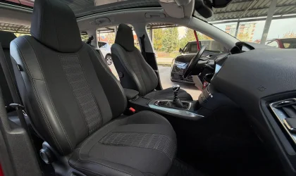 Peugeot 308  - 2018
